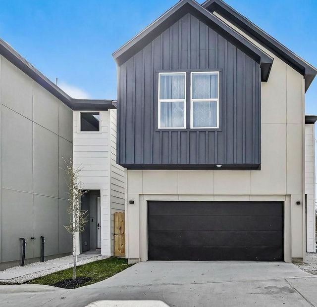 961 Highland Light Ln — Villas/Hlnd Hts