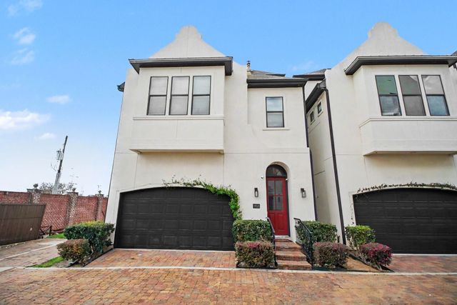 9948 Woodwind Ln N — Woodwind Estates