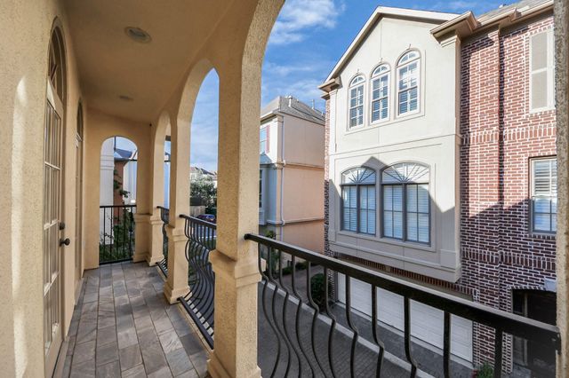 9291 Buffalo Speedway — Pemberton Park T/H