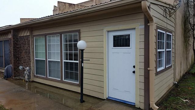 1014 Graham, Tomball, TX, 77375