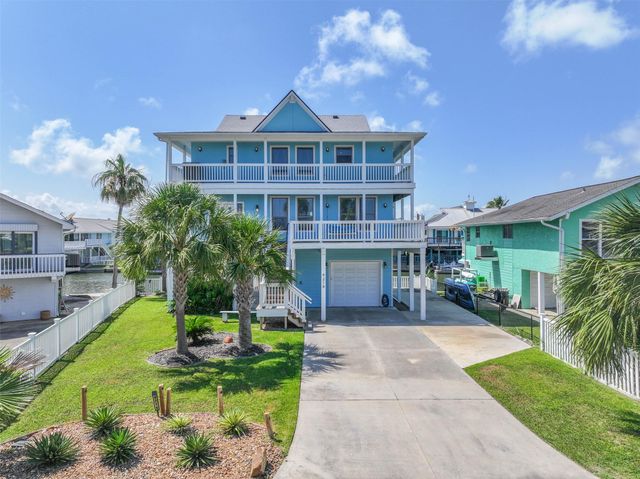  4214 Spanish Main, Galveston, TX 77554