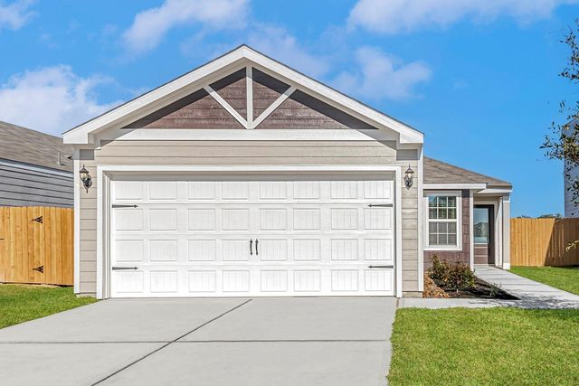 8208 Sunberry Shadow Dr — Wayside Village