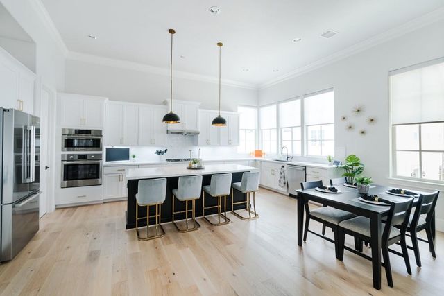 3317 Green Lilly Ln — Timbergrove Green