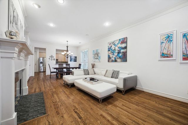 6837 Staffordshire, Houston, TX, 77030