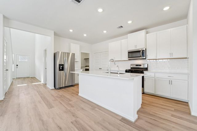 11434 Dark Amethyst, Houston, TX 77048