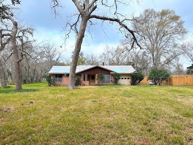 3415 County Road 361, Brazoria, TX, 77422