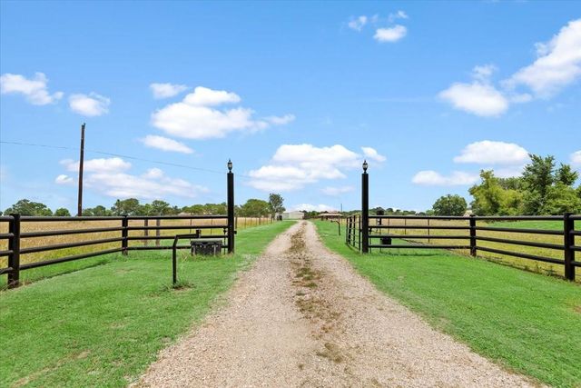 1668 County Road 324, Navasota, TX, 77868