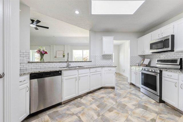 16339 Elmwood Point, Sugar Land, TX, 77498