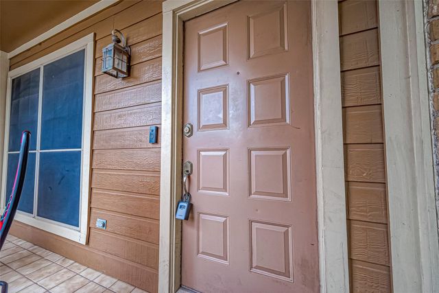 1860 White Oak Dr #375, Houston, TX 77009