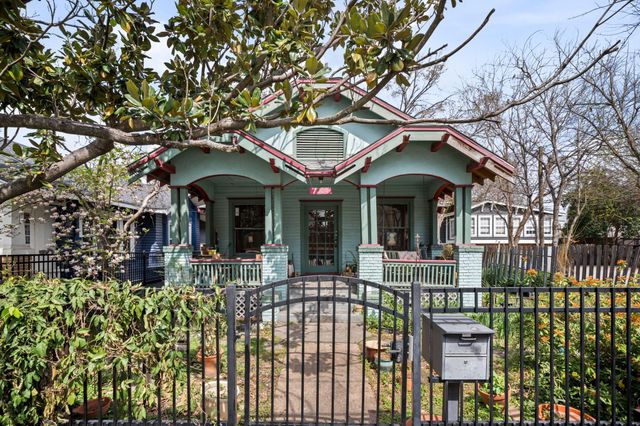 1004 Missouri, Houston, TX, 77006