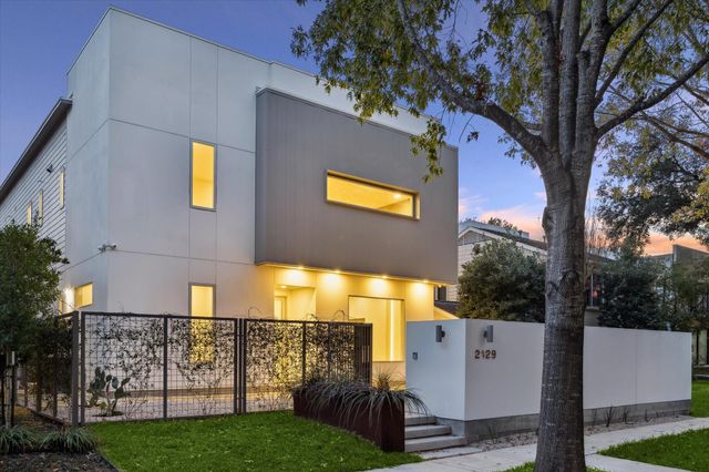 2129 Quenby St, Houston, TX 77005