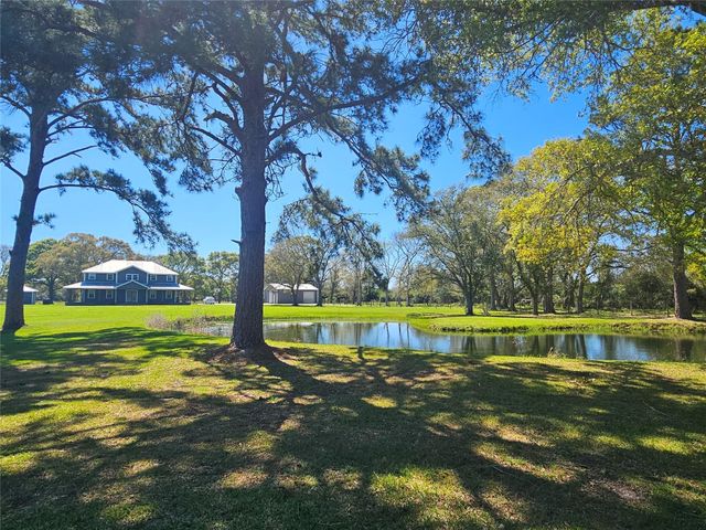 5100 Warpath, Alvin, TX, 77511