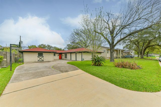 1422 Cedarbrook, Seabrook, TX, 77586