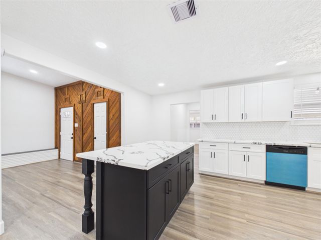 1210 Connie, Alvin, TX, 77511