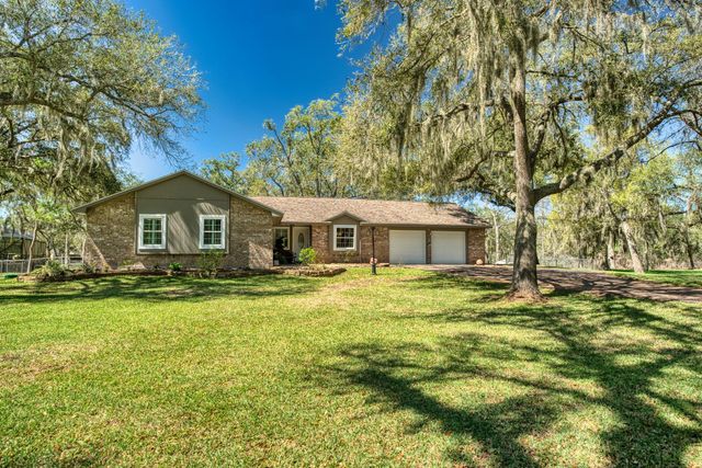 319 Buffalo, Lake Jackson, TX, 77566