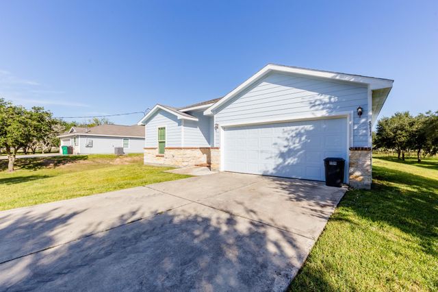3111 County Road 81, Rosharon, TX, 77583