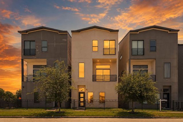  2317 Eagle St, Houston, TX 77004