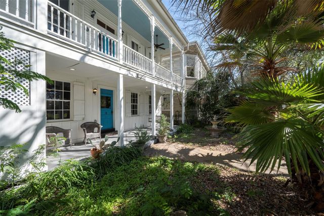2622 Ursuline, Galveston, TX, 77550