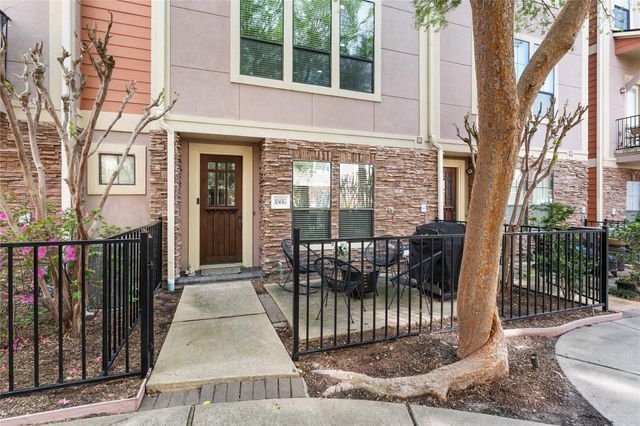 1045 22nd, Houston, TX, 77008