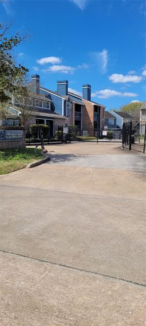 2323 Fairwind, Houston, TX 77062