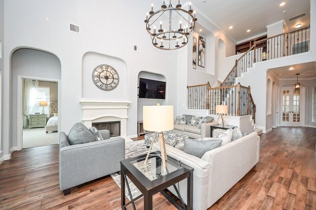  11 S Victoriana Cir, Spring, TX 77389