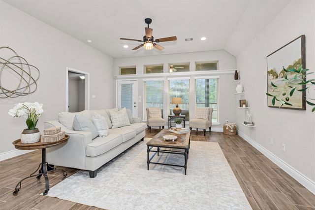 163 Greatwood Glen, Montgomery, TX, 77316