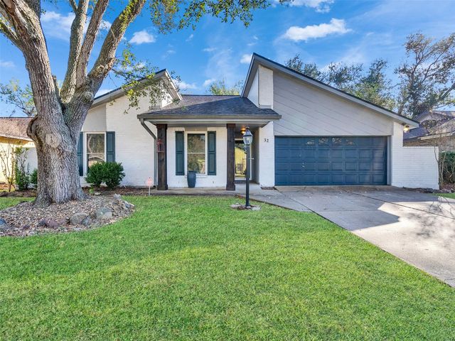 32 Sarita, Angleton, TX, 77515