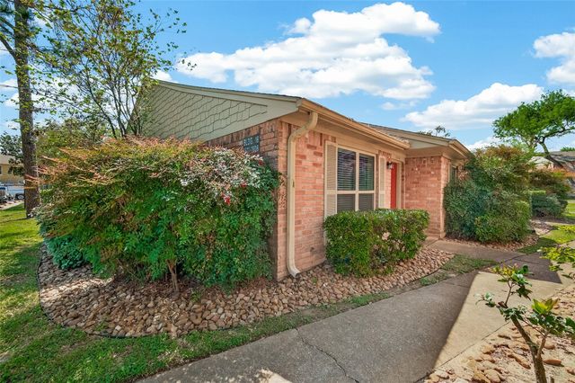 8801 Hammerly, Houston, TX, 77080