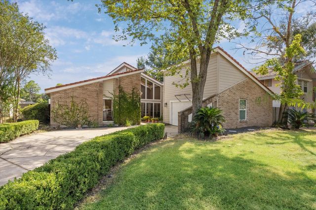  5911 Donwhite Ln, Houston, TX 77088