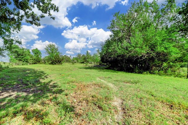 7198 CR 208, Navasota, TX, 77868