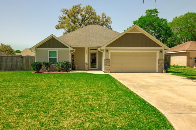 2250 Lake Forrest, West Columbia, TX, 77486