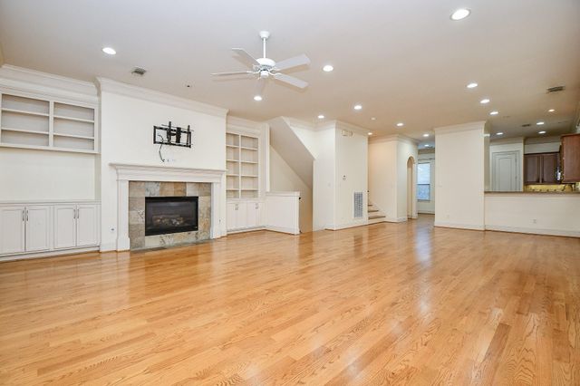 6818 Staffordshire, Houston, TX, 77030