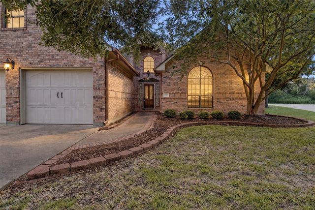 1010 Mockingbird Ln, Richwood, TX 77531