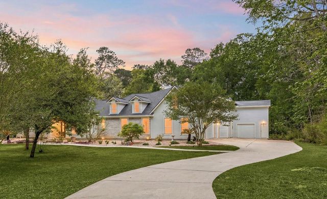  11956 White Oak Crossing, Conroe, TX 77385