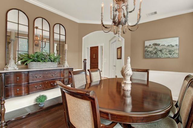 210 Chirping Squirrel, Pinehurst, TX, 77362