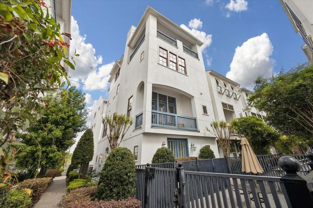  246 E 28th St, Houston, TX 77008