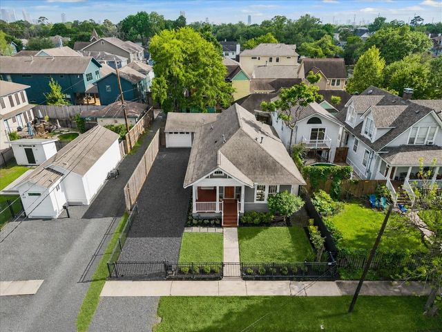 522 15th, Houston, TX, 77008