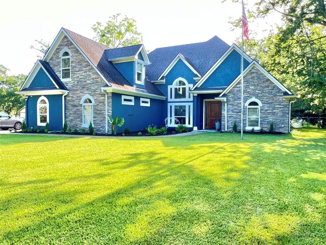  6714 Jay Road Rd, Hitchcock, TX 77563
