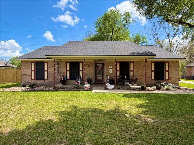 7109 Beechwood, Angleton, TX, 77515
