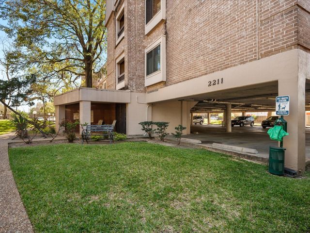 2211 Braeswood, Houston, TX, 77030