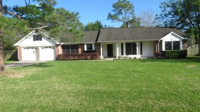 803 Briarmeadow, Friendswood, TX, 77546