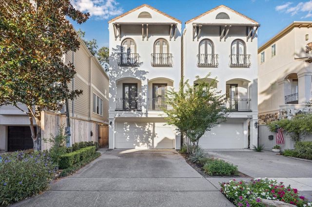 303 Birdsall, Houston, TX, 77007