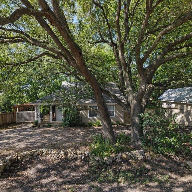 3711 Chanterway