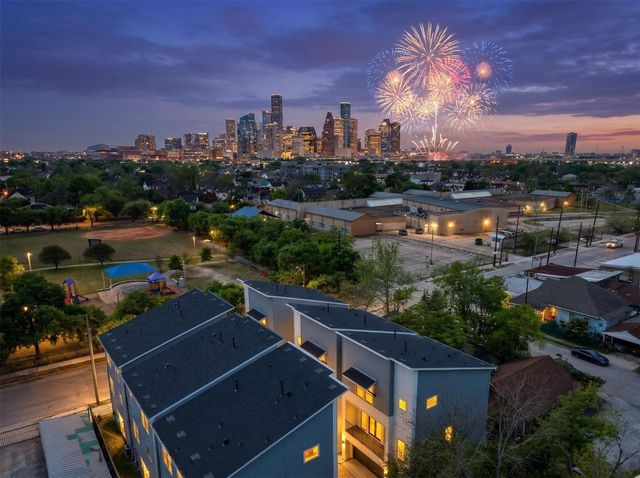  903 Quitman St B, Houston, TX 77009