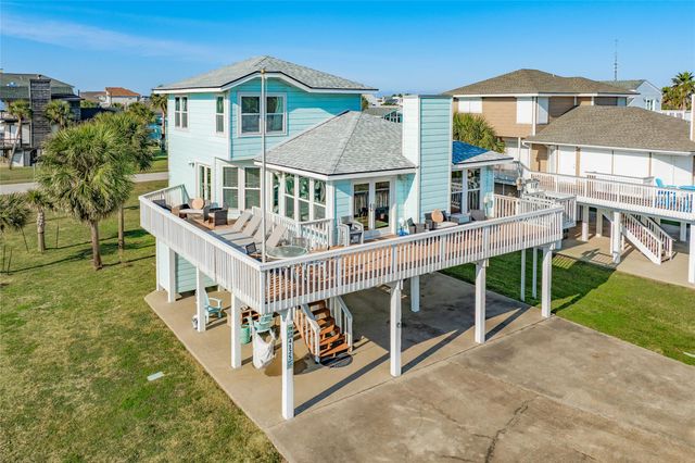  4125 Fiddler Crab Ln, Galveston, TX 77554