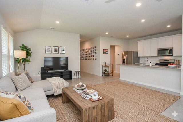  7422 Ramsgate Cliff Ln, Richmond, TX 77407