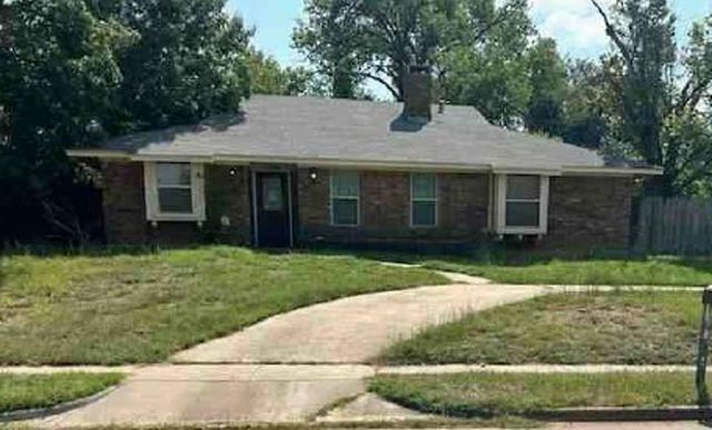 1004 Forest Ridge, Bedford, TX, 76022
