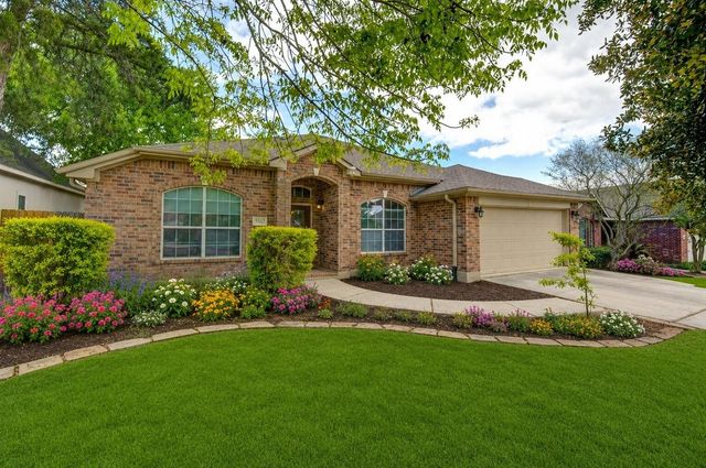  233 Lake Estates Dr, Montgomery, TX 77356