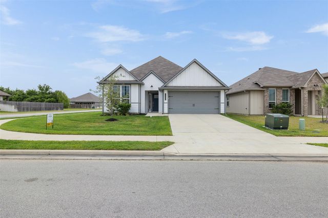 1968 Chief, Bryan, TX, 77807