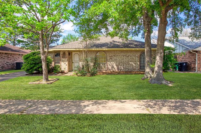 5742 Weeping Willow, Houston, TX, 77092